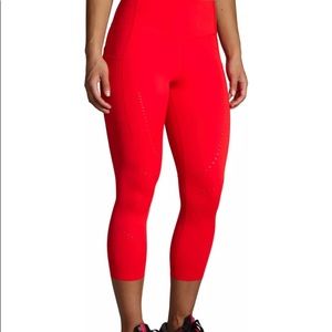 NWT Brooks Method 3/4 Tights Leggings